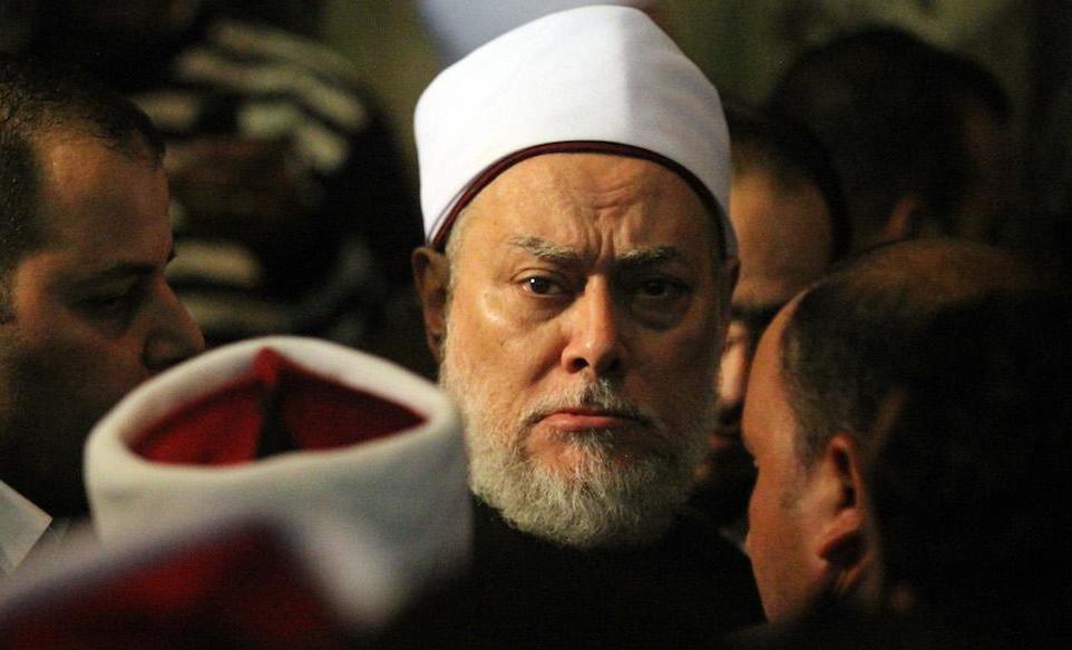 فتوى جديدة لعلي جمعة في مصافحة المرأة الأجنبية