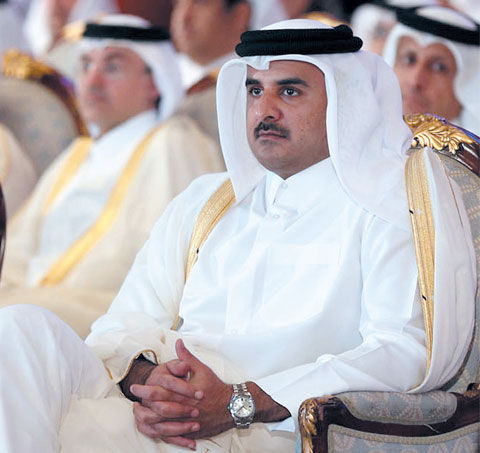 قطر تدخل في حرب كلامية مع حلفائها بسبب تصريحات للأمير