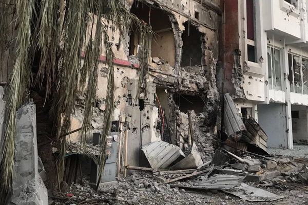 بيان لبلدة العوامية المحاصرة: رغم الرصاص والمعاناة ثابتون باقون متمسّكون بأرضنا وحقوقنا ولن نرحل!