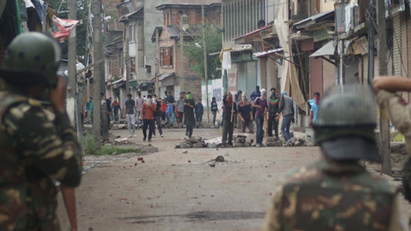 کشمیر میں دوسرے روز بھی ہڑتال، ٹرین، موبائل سروس اور انٹرنیٹ بند