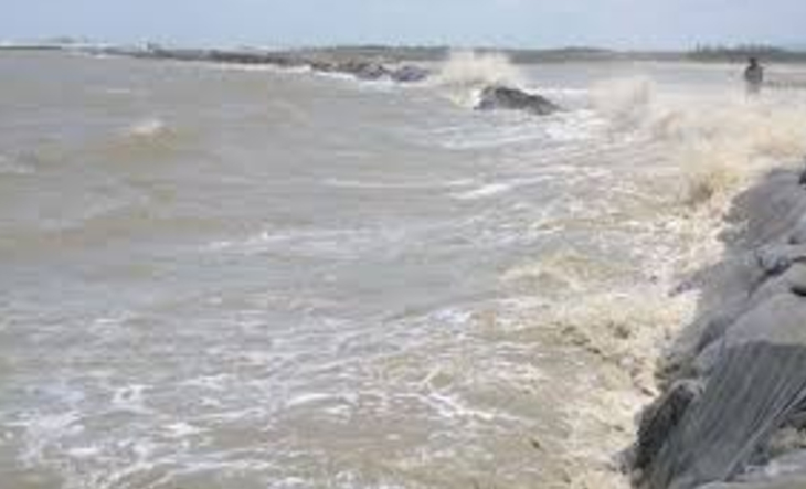 উপকূলে জোয়ারের উচ্চতা বাড়ছে 