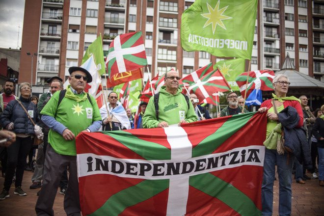 Hoy Hace 80 años, los Fascistas Españoles Prohibieron el Idioma Euskera en el País Vasco 