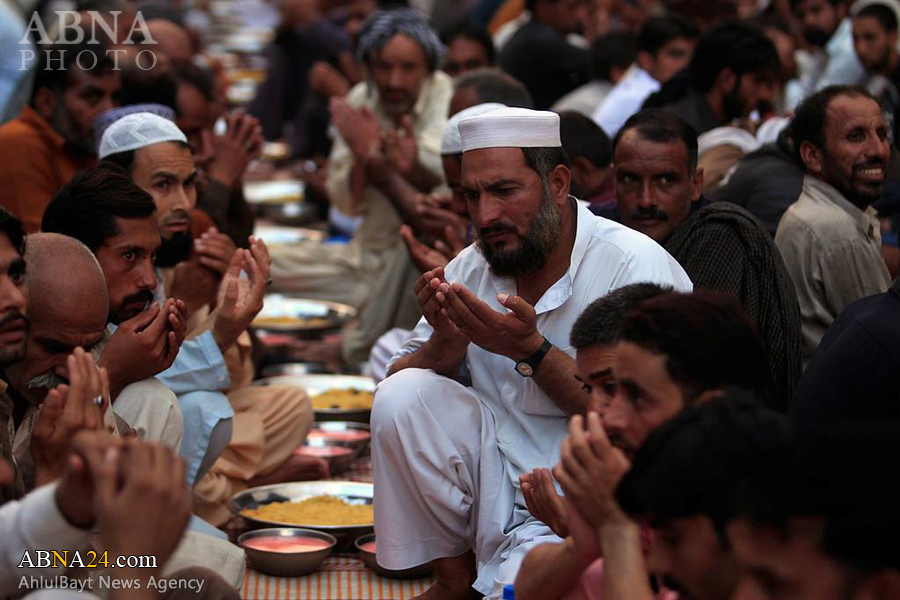 Berita Bergambar: Ifthar Di Seluruh Dunia