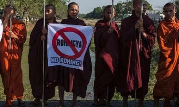 रोहिंगया मुसलमानों के नमाज़ पढ़ने पर भी प्रतिबंध।