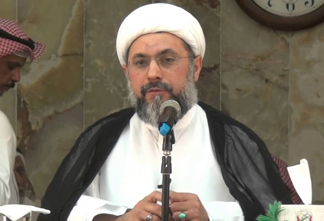 صرخة الامام الخميني ايقظت الأمة التي يريدونها نائمة في ظلمات هيمنة الاستكبار العالمي