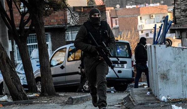 Turkish security forces kill eight PKK militants