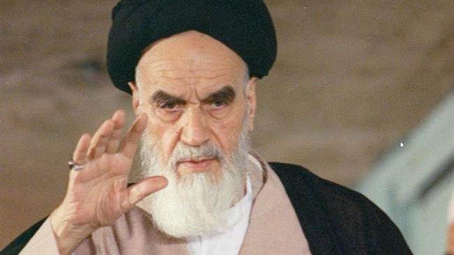  Iranians mourning demise anniversary of Imam Khomeini