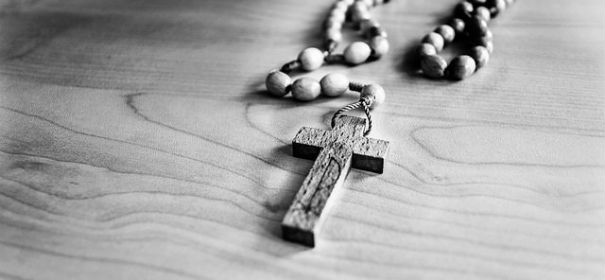 Verbotene Symbole für Berliner Lehrer umstritten