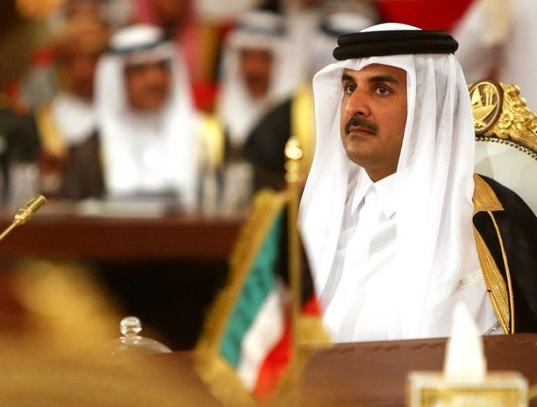 استعداد أمير قطر للهروب إلى إيران !!+ (صورة)