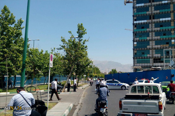 Makam Imam Khomeini Dan Bangunan Parlimen Iran Diserang