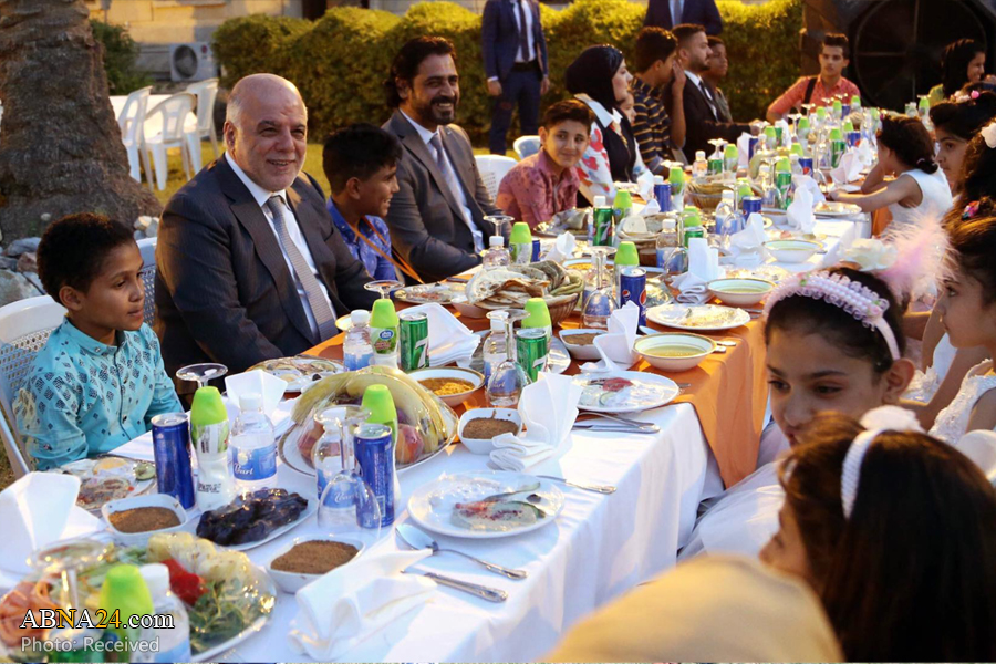 “El Primer Ministro Iraquí Compartió un Iftar con Huérfanos del País”
