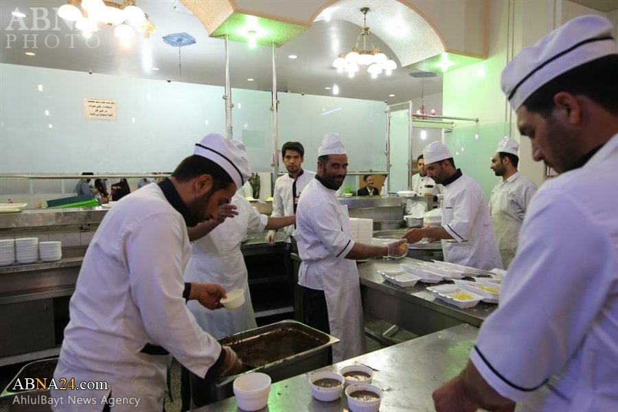 تقرير مصور/ توزيع وجبات الافطار في حرم السيدة المعصومة (ع)