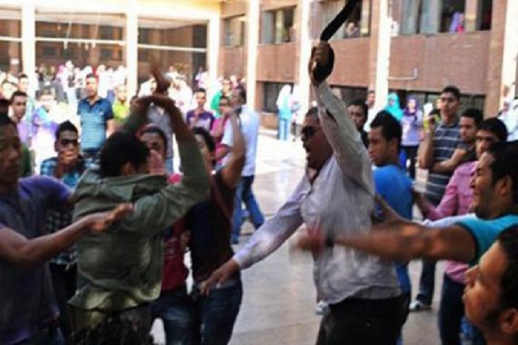 فيديو/ فوضى واشتباكات بالأسلحة في الرياض.. وسقوط ضحايا