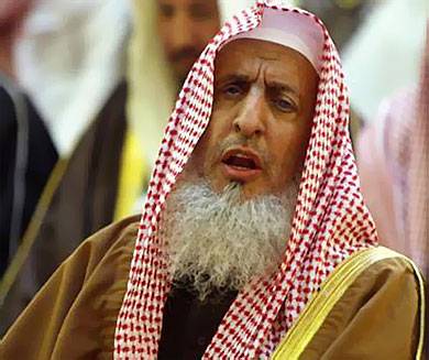 مفتي السعودية يشرّع محاصرة قطر ويعتبره مصلحة للمسلمين