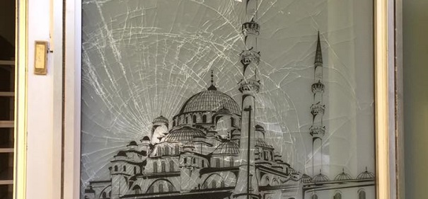 15 Angriffe auf Moscheen im ersten Quartal