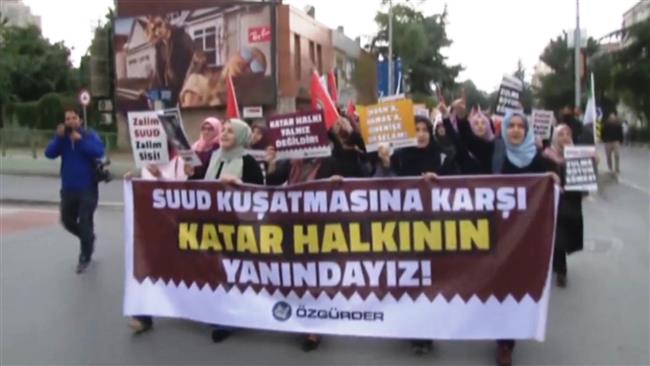 Protesters hold rally in front of Saudi embassy in Ankara