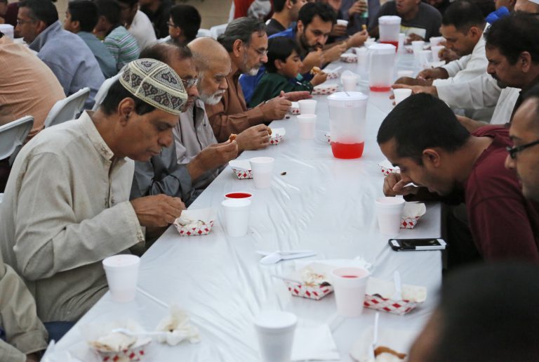 Muslims interfaith Ramadan Iftar brings Santa Clara together / Pics