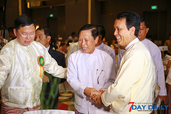 ေၾကးစားဆႏၵျပပဲြမ်ိဳး မျဖစ္သင့္ေတာ့ဟု ၀န္ႀကီး သူရဦးေအာင္ကိုေျပာၾကား