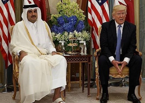 قطر كانت ستشهد انقلابا لو لبى أميرها دعوة ترامب