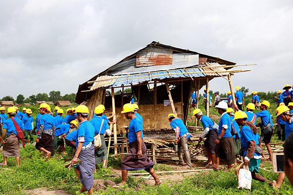 အျမန္လမ္းေဘးရွိ က်ဴးေက်ာ္အိမ္ ေလးေထာင္ေက်ာ္ကို အင္အားသံုးဖယ္ရွား