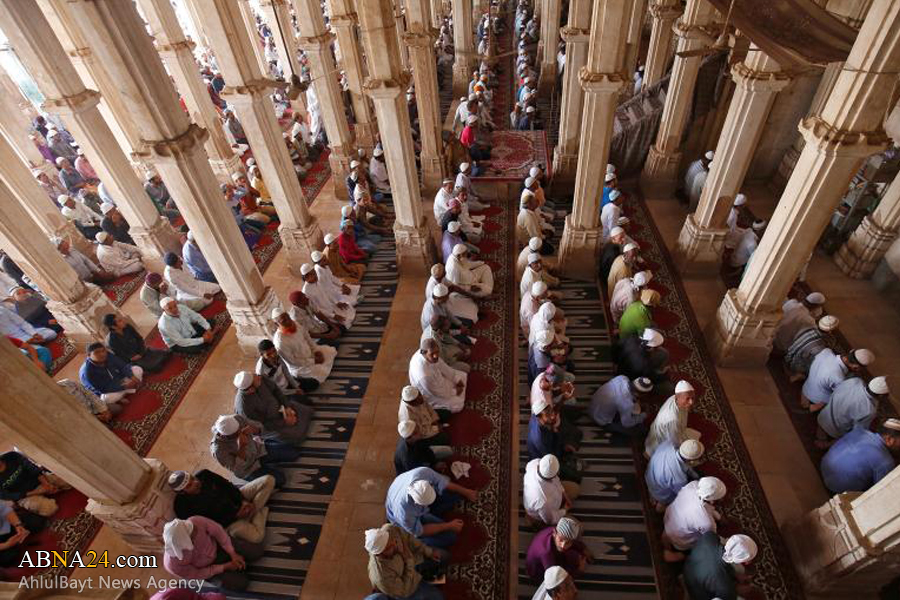 “El Bendito Mes de Ramadán Alrededor del Mundo”