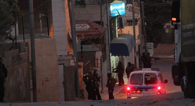 Four Palestinians injured in overnight Israeli military raids