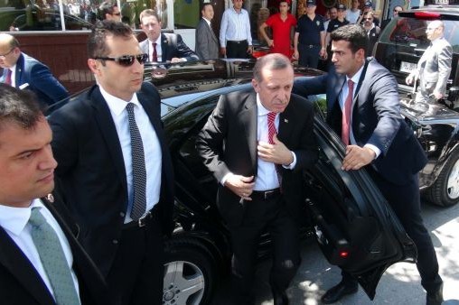 أمريكا تريد توجيه اتهامات الى 12 حارسا لإردوغان بسبب شجار خلال الزيارة