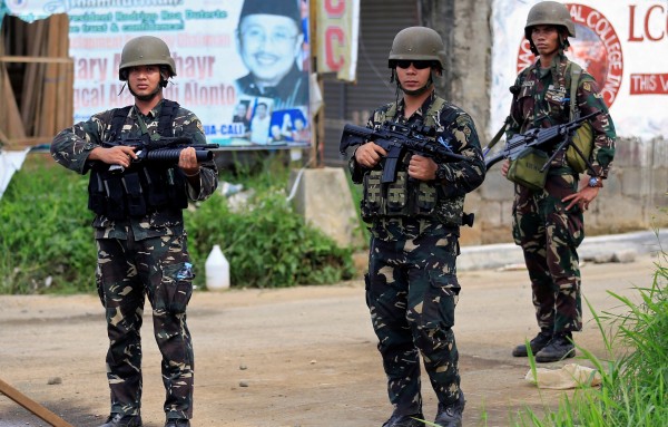 Philippines arrests senior member of ISIS-backed group