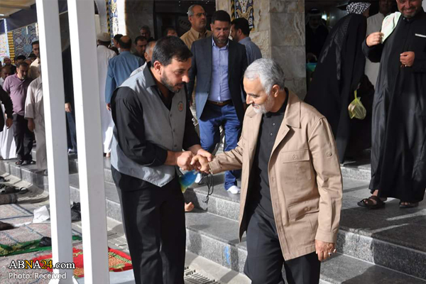 Berita Bergambar: Qassem Soleymani Di Makam Imam Hussein