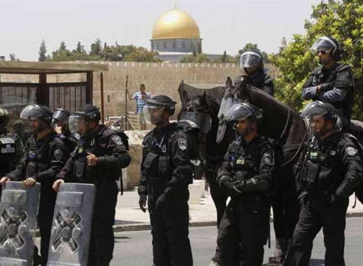إجراءات أمنية للاحتلال في القدس لمنع توافد المصلين للمسجد الأقصى