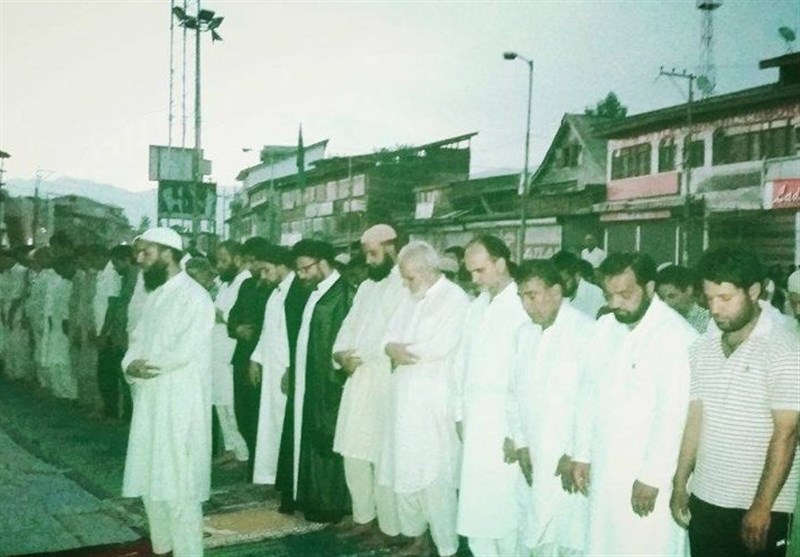 کشمیر میں شیعہ سنی مسلمانوں کا ایک ہی مسجد میں نماز ادا کرنے کا فیصلہ