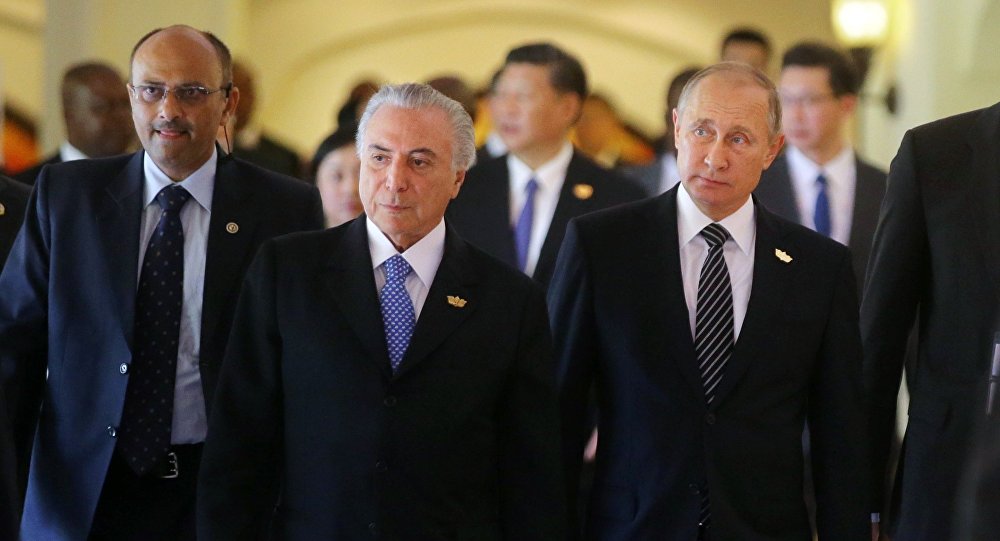Temer revela o que espera trazer do encontro com Putin na Rússia