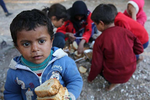 ユニセフ、「シリア人の子ども９００万人の命が危険」