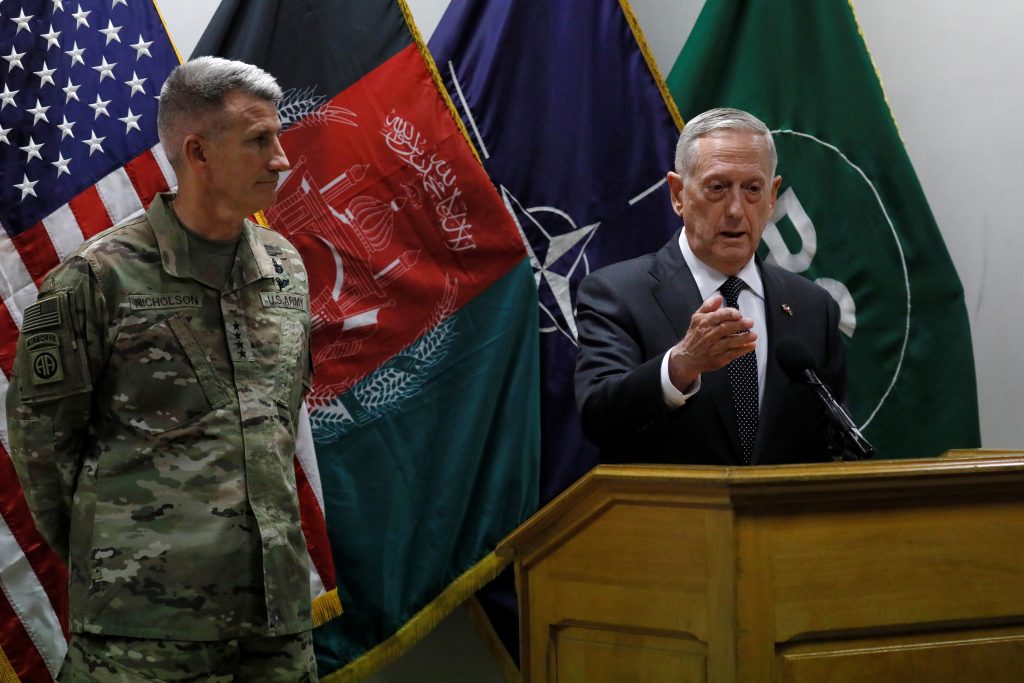 Secretario de Defensa de EEUU Reconoce Avance de los Talibanes en Afganistán 