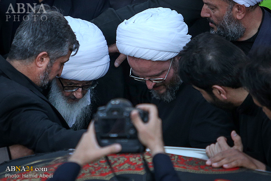 Photos: Ayatollah Vahid Khorasani attends Imam Ali's mourning procession
