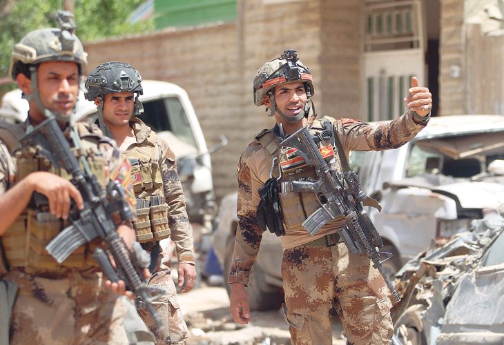 بعد ساعات من اقتحام آخر معقل لداعش, القوات تتوغل داخل حي الفارق بأيمن الموصل