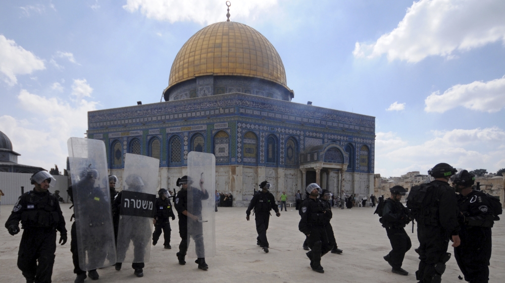 Apartheid israelí Prohíbe Entrada a Jerusalén a Miles de Palestinos Durante Ramadán 