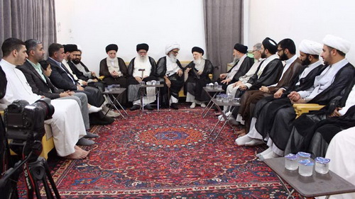 Grand Ayatollah Hakim receives senior clerics in Najaf, Iraq
