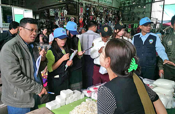 ျပင္ပေစ်းကြက္တြင္ ကန္ေဒၚလာ တန္ဖိုး စတင္ျမင့္တက္