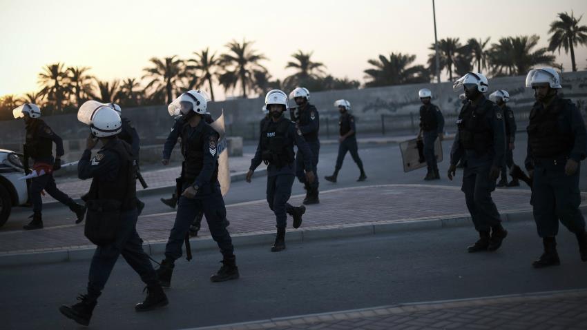 Bahraini forces launch massive security crackdown on Diraz, expels citizens from their homes
