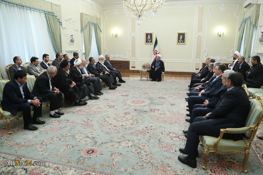 الأمين العام للمجمع العالمي لأهل البيت (ع) وعدد من المسؤولين الإيرانيين يلتقون بالرئيس روحاني + صور