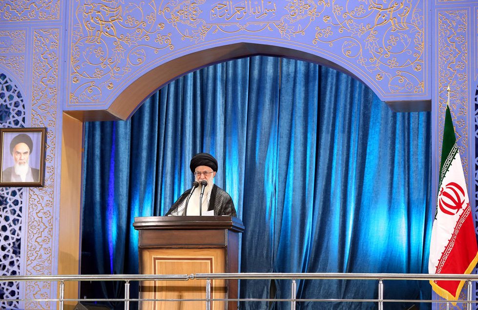 رہبرانقلاب : عالم اسلام کے مسائل، پیکر اسلام پر گہرے زخم ہیں/ اسلامی ممالک كو يمن كے عوام كی حمايت كرنی چاہيے