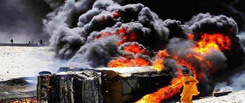 Petrol Taşıyan Tanker Patladı! En Az 140 Kişi Öldü
