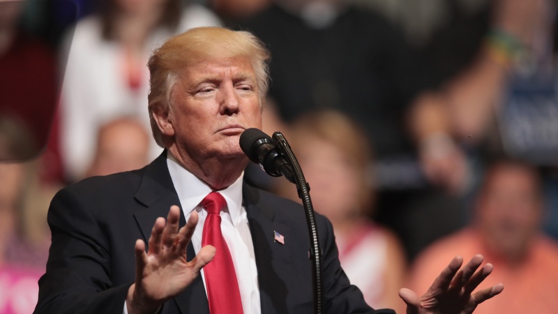Donald Trump rompe tradição e não realiza jantar do fim do ramadã