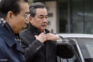 Dayuhang Ministro ng Tsina nagbisita sa Afghanistan Dayuhang Ministro ng Tsina nagbisita sa Afghanistan