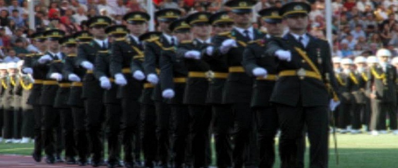TSK’da binlerce personel için FETÖ incelemesi