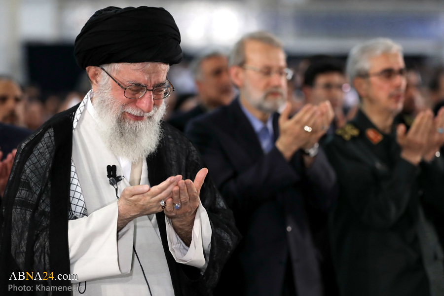 تقرير مصور/ حشود غفيرة تشارك في صلاة عيد الفطر المبارك بإمامة قائد الثورة الاسلامية