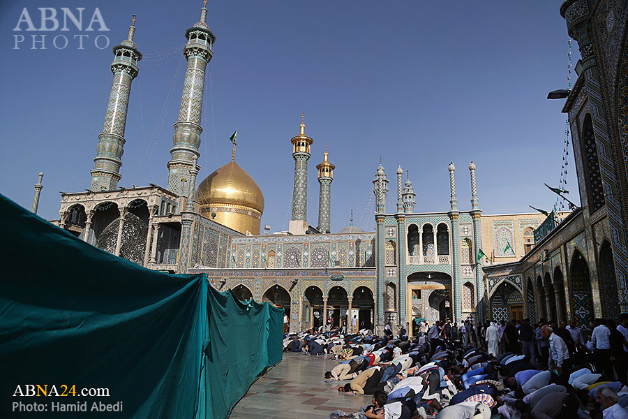 تقرير مصور/ إقامة صلاة عيد الفطر المبارك في حرم السيدة المعصومة (ع) 