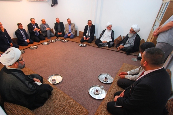 المرجع النجفي يدعو المسؤولين العراقيين المخلصين لمكافحة الفساد الإداري والمالي في مؤسسات الدولة 