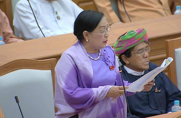 အတိုးႏႈန္းမ်ားေသာ တ႐ုတ္ေခ်းေငြမ်ားကို အစိုးရခ်င္း ျပန္လည္ညႇိႏႈိင္းရန္ ေဒၚခင္စန္းလိႈင္ အႀကံျပဳ